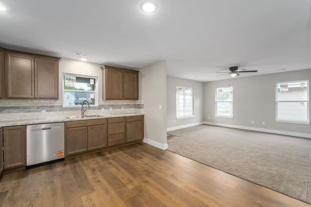 703 N Washington St, El Dorado, KS 67042