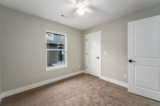 703 N Washington St, El Dorado, KS 67042