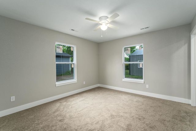 703 N Washington St, El Dorado, KS 67042