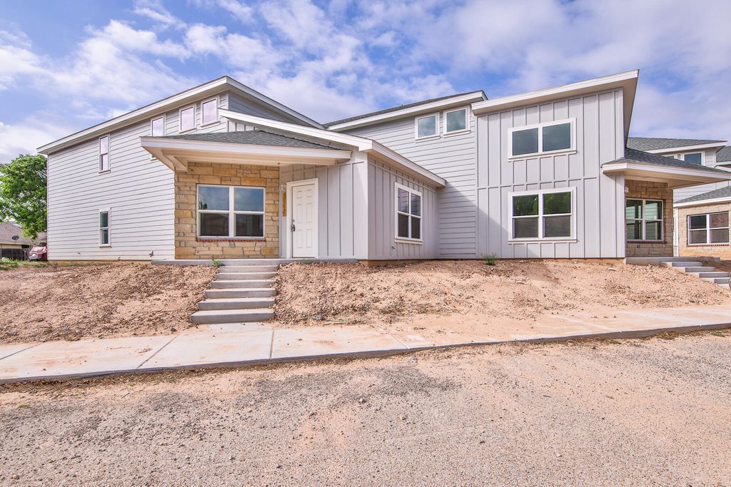 3115 - 3117 74th Street, Lubbock, TX 79423