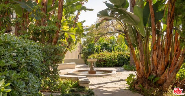 1250 N Harper Avenue 411, Los Angeles, CA 90046