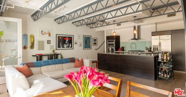 1250 N Harper Avenue 411, Los Angeles, CA 90046