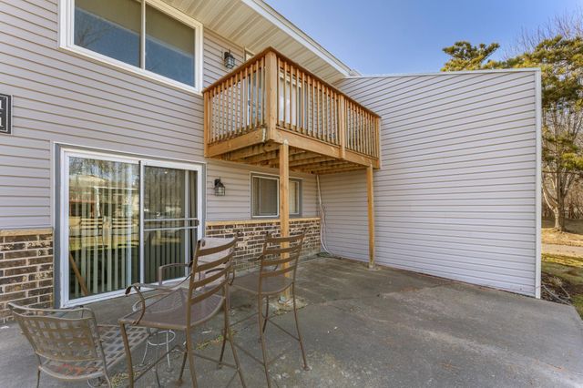 11911 71st Avenue N, Maple Grove, MN 55369