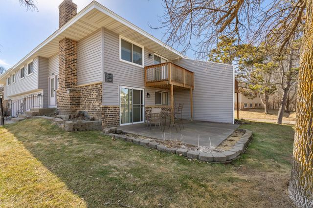 11911 71st Avenue N, Maple Grove, MN 55369