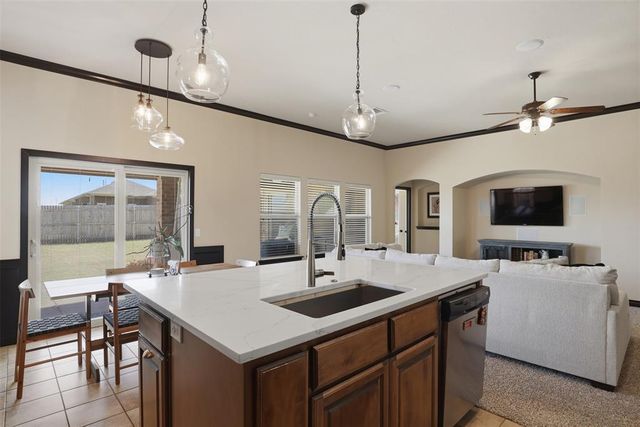 1014 Clingmans Dome Road, Norman, OK 73069