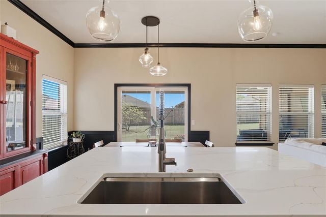 1014 Clingmans Dome Road, Norman, OK 73069