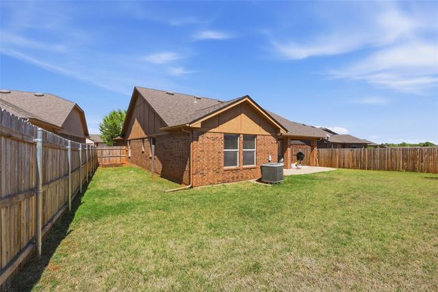 1014 Clingmans Dome Road, Norman, OK 73069