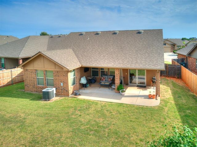 1014 Clingmans Dome Road, Norman, OK 73069
