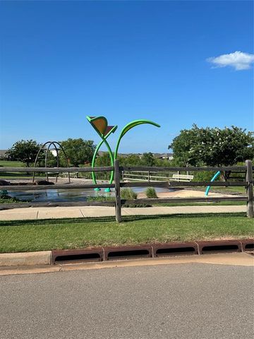 1014 Clingmans Dome Road, Norman, OK 73069