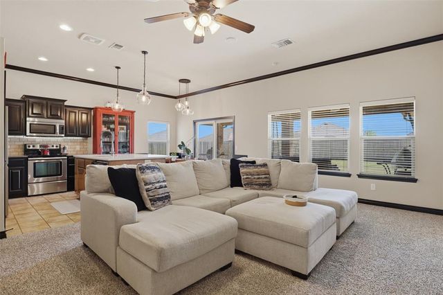 1014 Clingmans Dome Road, Norman, OK 73069