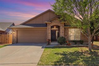 1014 Clingmans Dome Road, Norman, OK 73069