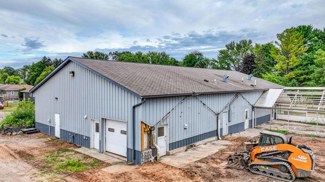 1210 Mansfield Street, Chippewa Falls, WI 54729