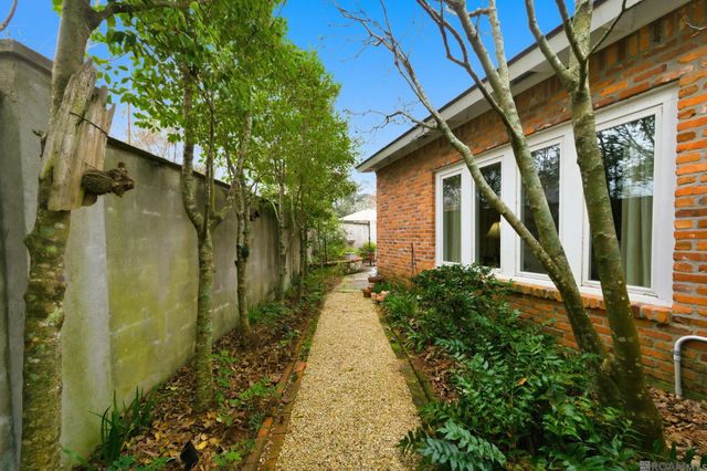 9510 Hunter Ct, Baton Rouge, LA 70809