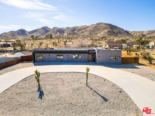 60323 La Mirada Trail, Joshua Tree, CA 92252