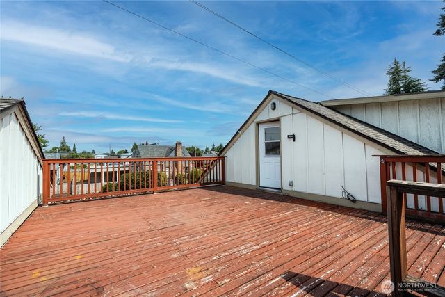 702 N Mullen Street, Tacoma, WA 98406