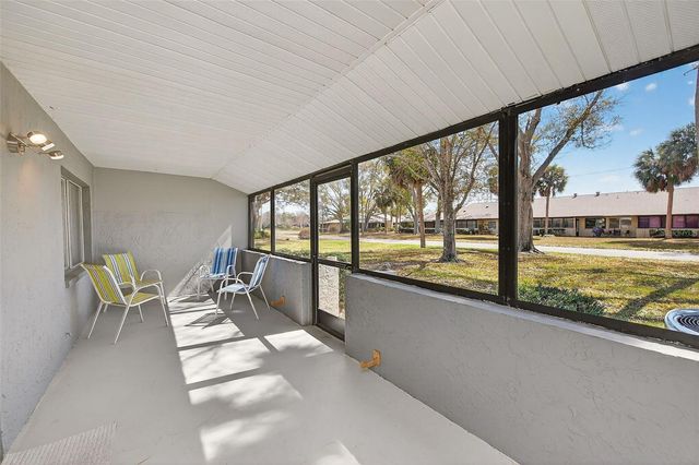 1207 13TH CIRCLE SE 7, Largo, FL 33771