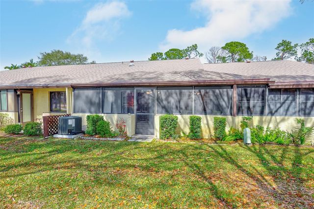 1207 13TH CIRCLE SE 7, Largo, FL 33771