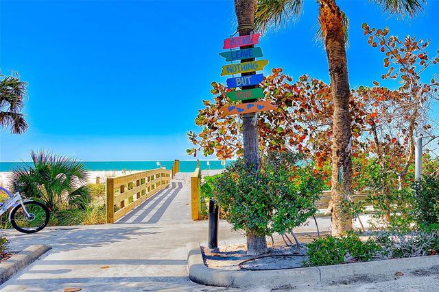 1207 13TH CIRCLE SE 7, Largo, FL 33771