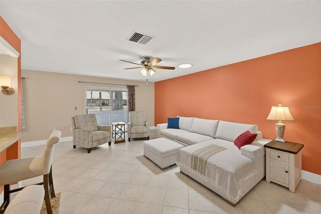 1207 13TH CIRCLE SE 7, Largo, FL 33771