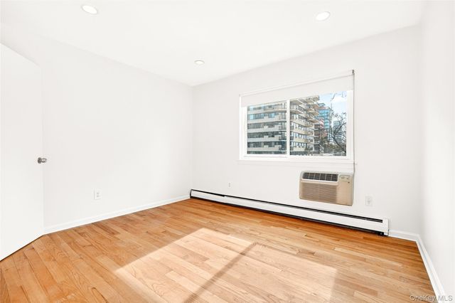 22 Hillside Terrace D, White Plains, NY 10601