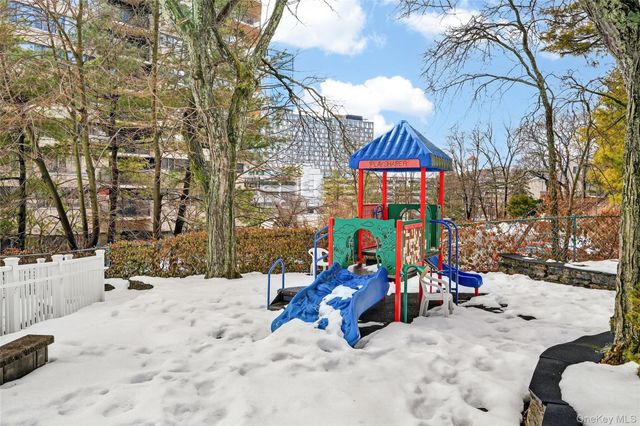 22 Hillside Terrace D, White Plains, NY 10601