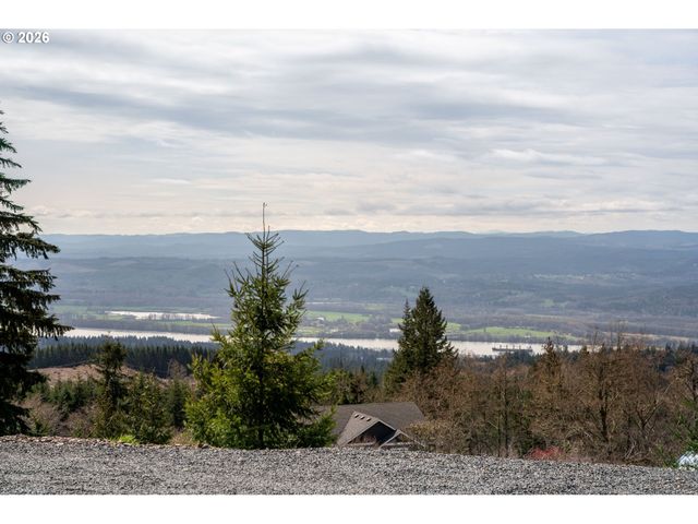 2485 CHINA GARDEN Rd, Kalama, WA 98625