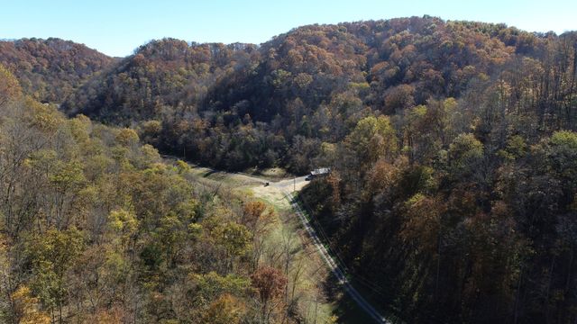 221 Pine Lick Estates Dr, Whitleyville, TN 38588