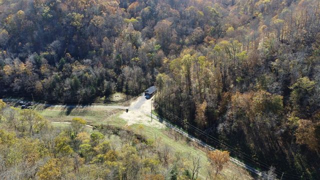 221 Pine Lick Estates Dr, Whitleyville, TN 38588