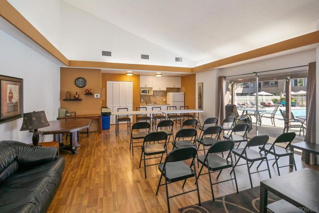 10300 Caminito Cuervo 52, San Diego, CA 92108