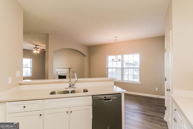 7430 Royale Lane, Riverdale, GA 30296