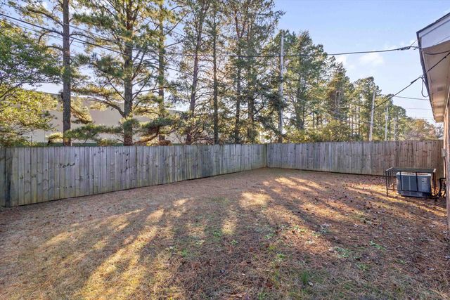 5877 HICKORY COMMONS LN, Memphis, TN 38141