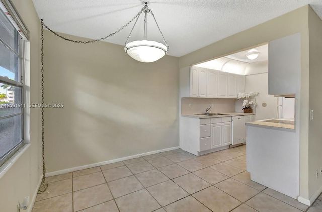 1020 Exeter B 1020, Boca Raton, FL 33434