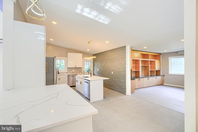 6200 IVYMOUNT RD, Baltimore, MD 21209