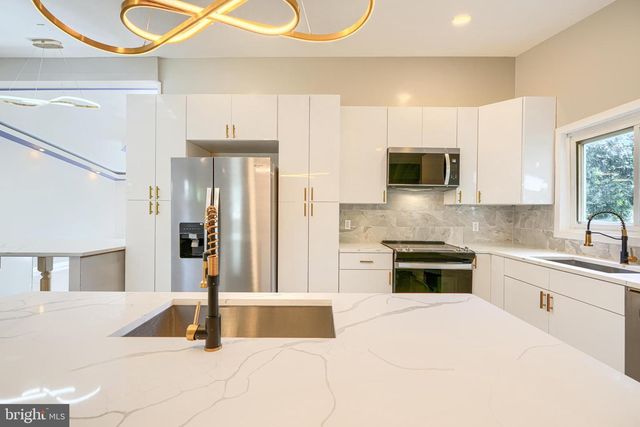 6200 IVYMOUNT RD, Baltimore, MD 21209