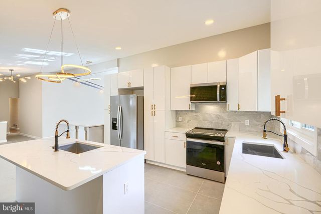 6200 IVYMOUNT RD, Baltimore, MD 21209
