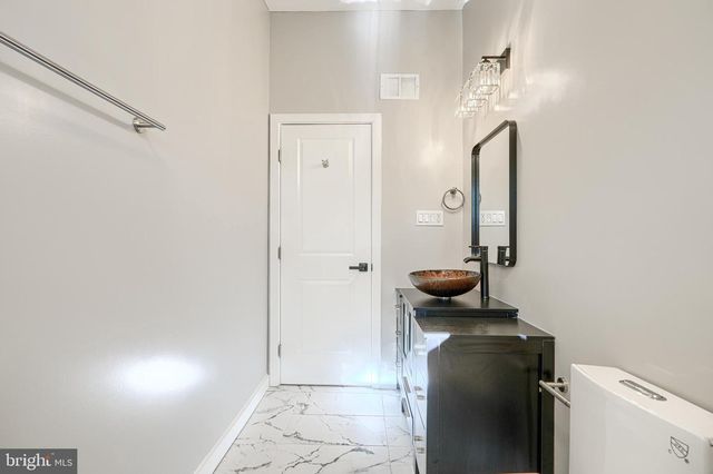 6200 IVYMOUNT RD, Baltimore, MD 21209