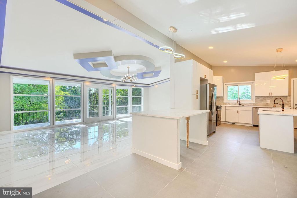6200 IVYMOUNT RD, Baltimore, MD 21209