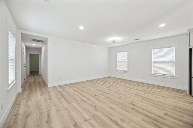 1419 Laird Street, Houston, TX 77008