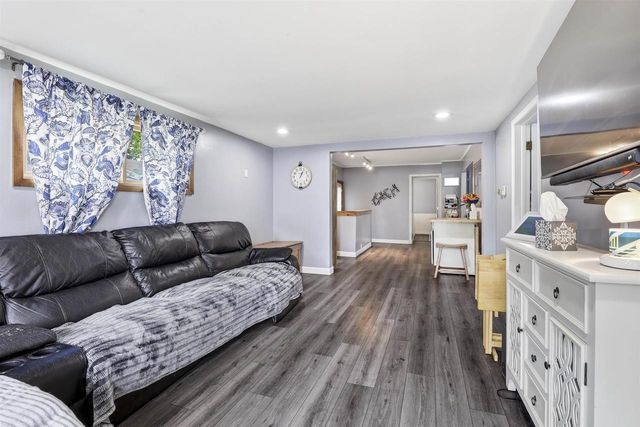 709 E GOODALL STREET, Appleton, WI 54915
