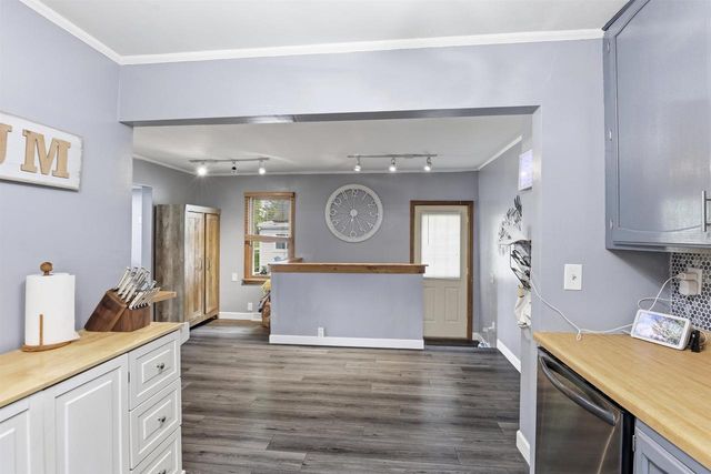 709 E GOODALL STREET, Appleton, WI 54915