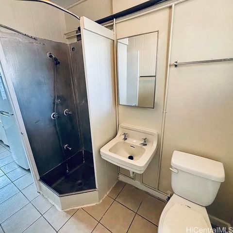 2550 Date Street, Honolulu, HI 96826