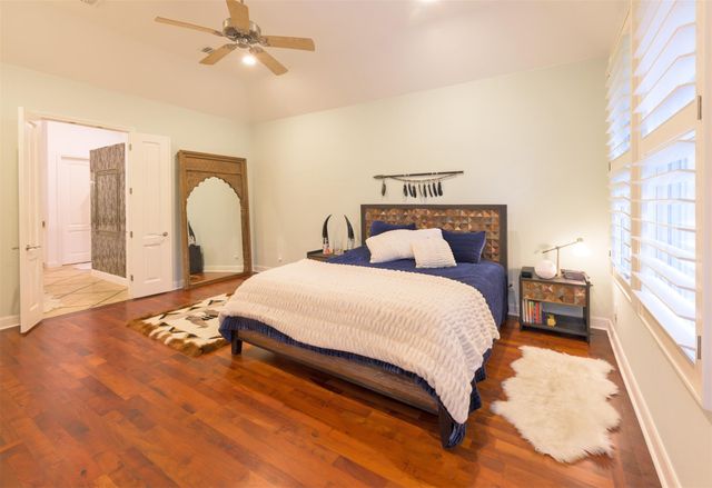 2013 Rue De St Tropez, Austin, TX 78746