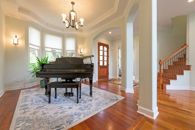 2013 Rue De St Tropez, Austin, TX 78746