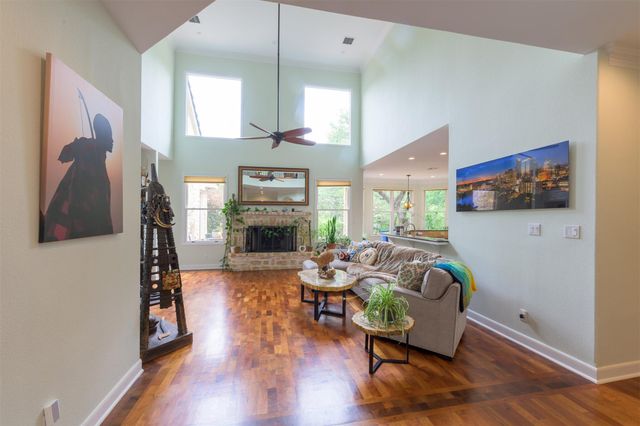 2013 Rue De St Tropez, Austin, TX 78746