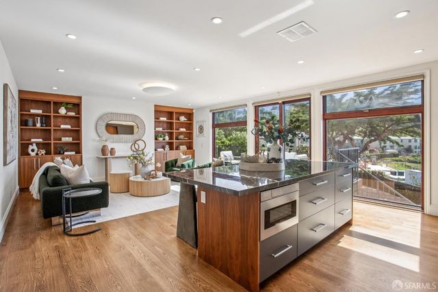 570 El Camino Del Mar, San Francisco, CA 94121
