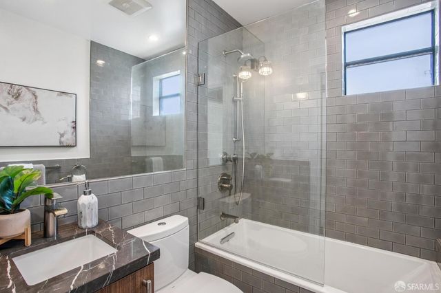 570 El Camino Del Mar, San Francisco, CA 94121