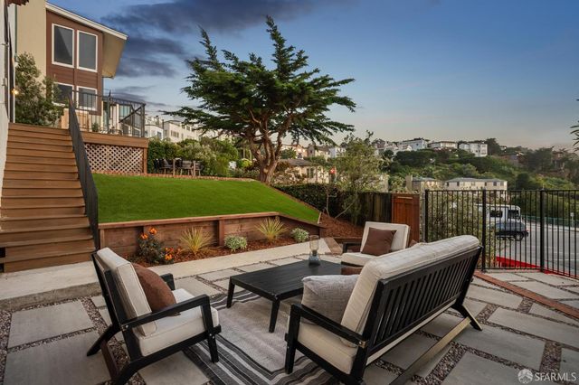 570 El Camino Del Mar, San Francisco, CA 94121