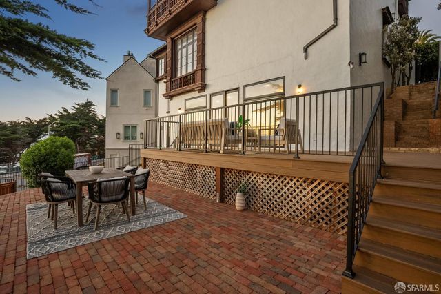 570 El Camino Del Mar, San Francisco, CA 94121