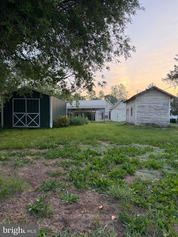 22 WATER ST, Sperryville, VA 22740
