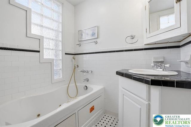 169 West Broadway, Jim Thorpe Boro, PA 18229
